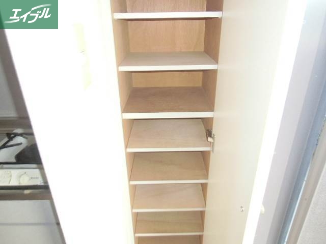 収納　同タイプのお部屋の写真です