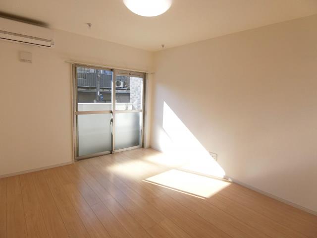 プレジール_内装_0