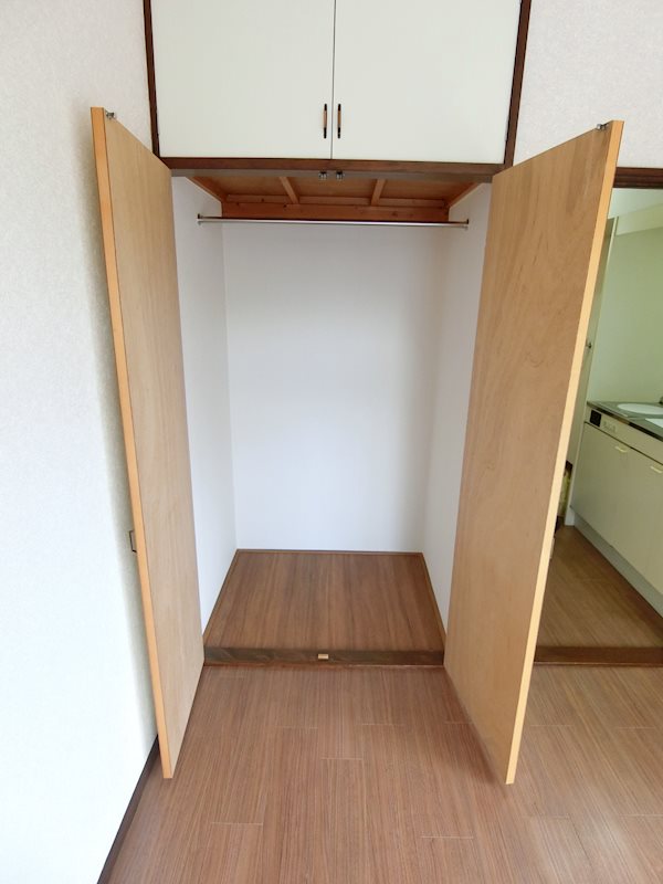 収納　奥行きのある収納です！※２０１号室画像参照※