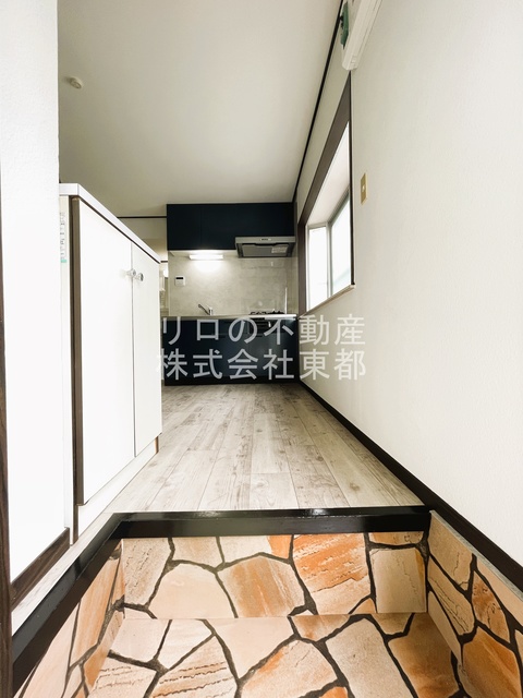 玄関　玄関には靴箱もあるのですっきりおさまりそうですね☆