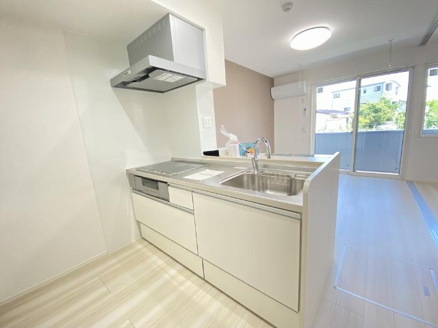 キッチン　同物件別室のイメージ写真