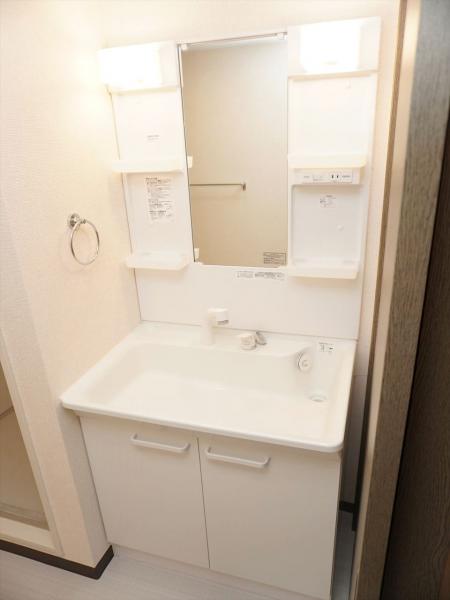 洗面設備　洗面所