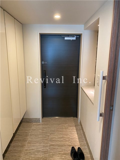 玄関　玄関部分シューズボックスも豊富です