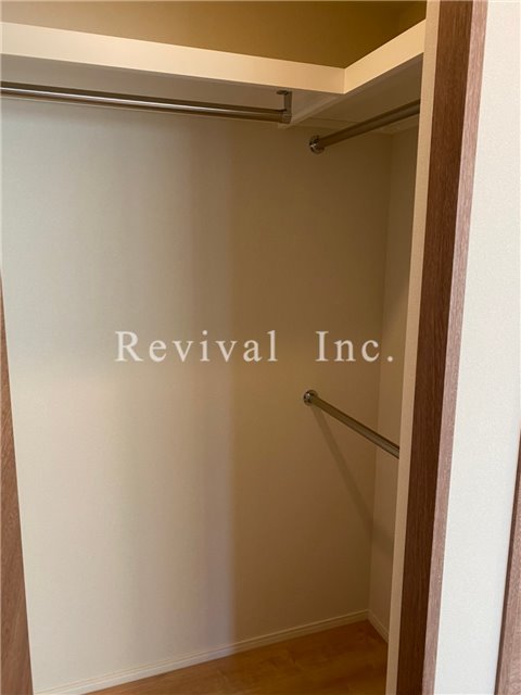 収納　奥行豊富なウォークインクローゼット完備