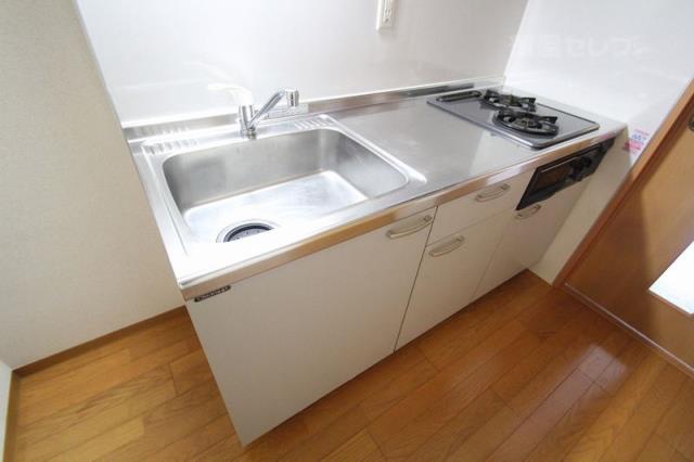 キッチン　システムキッチン。