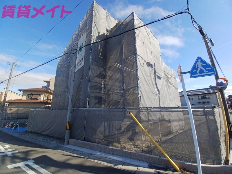 建物外観　建築中写真