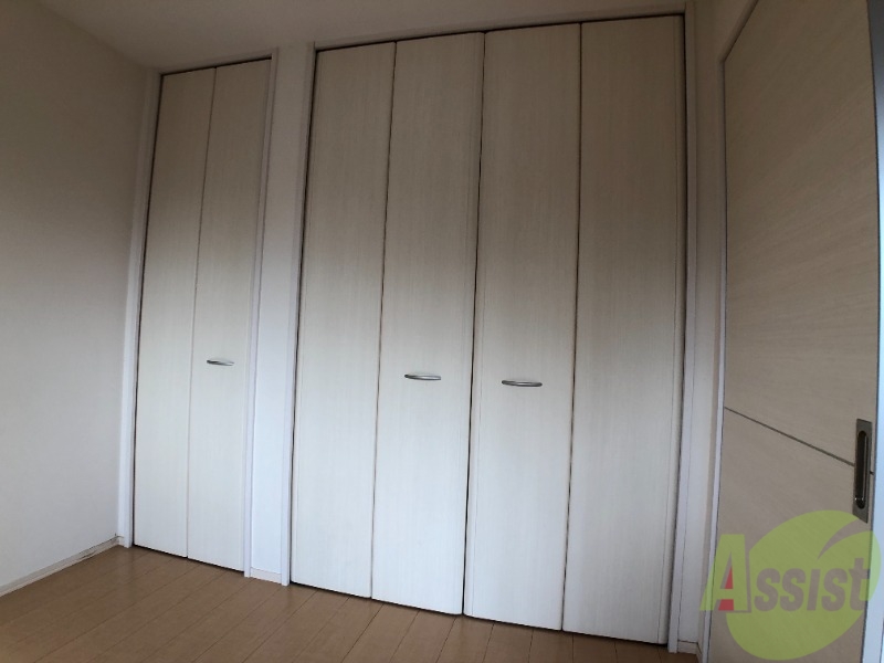 収納　収納はこちら。中の様子が気になりますね。。