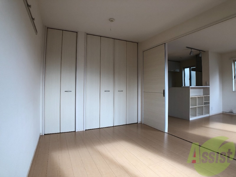 その他部屋・スペース　寝室には６帖の洋室をお使いください！使いやすい広さです！