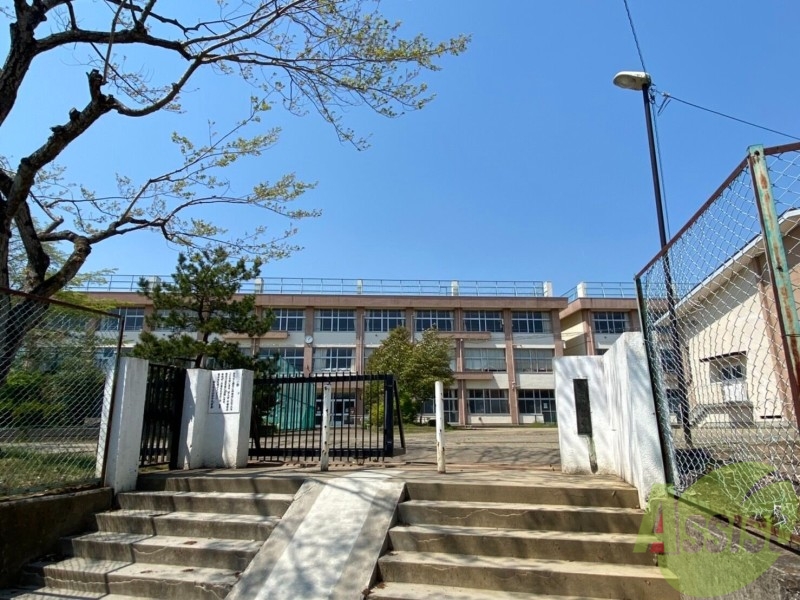 中学校　仙台市立山田中学校（中学校）まで810m