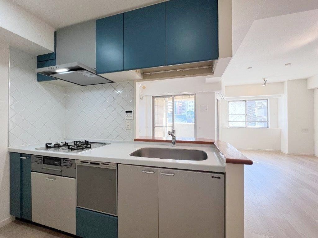 キッチン　キッチン（約3.4帖）3口ガスコンロ・食洗機付です。