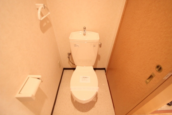 トイレ　※別部屋の写真です