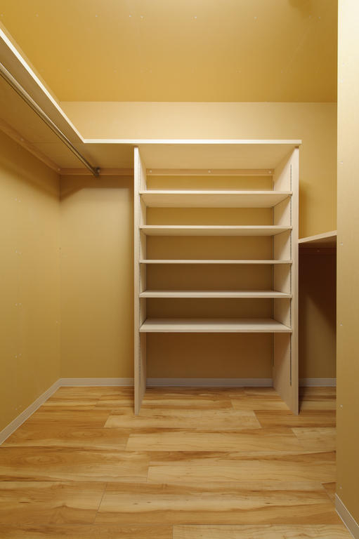 収納　ウォークインクローゼット