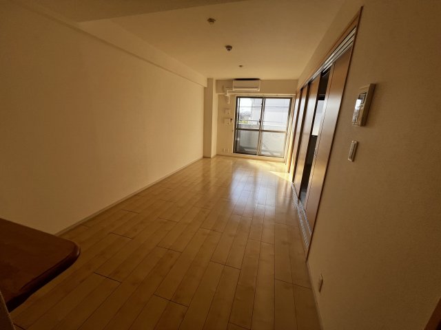 居室・リビング　エアコン付きで初期費用を抑えれます♪