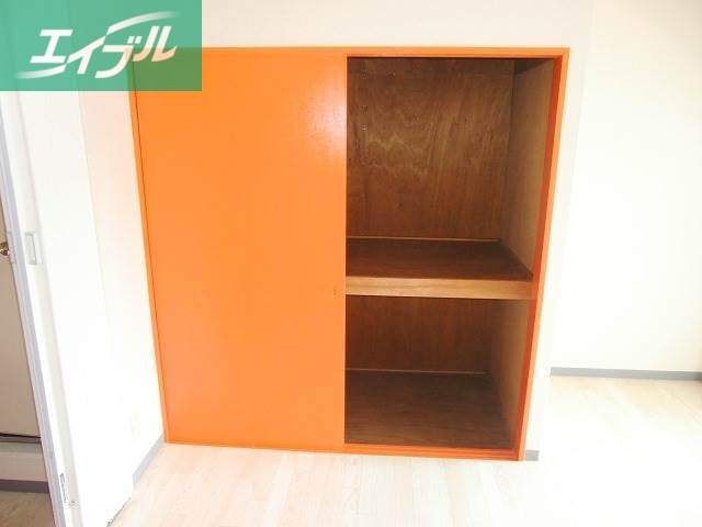 収納　同物件の別のお部屋の写真です。実際とは異なります。