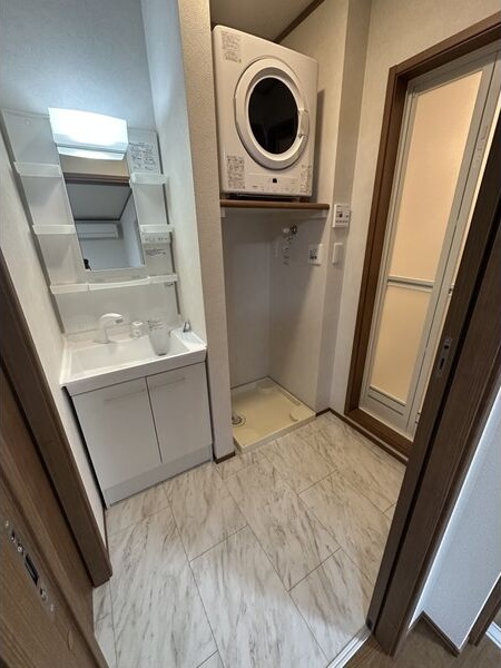 洗面設備　脱衣所、洗濯機置き場、乾燥機