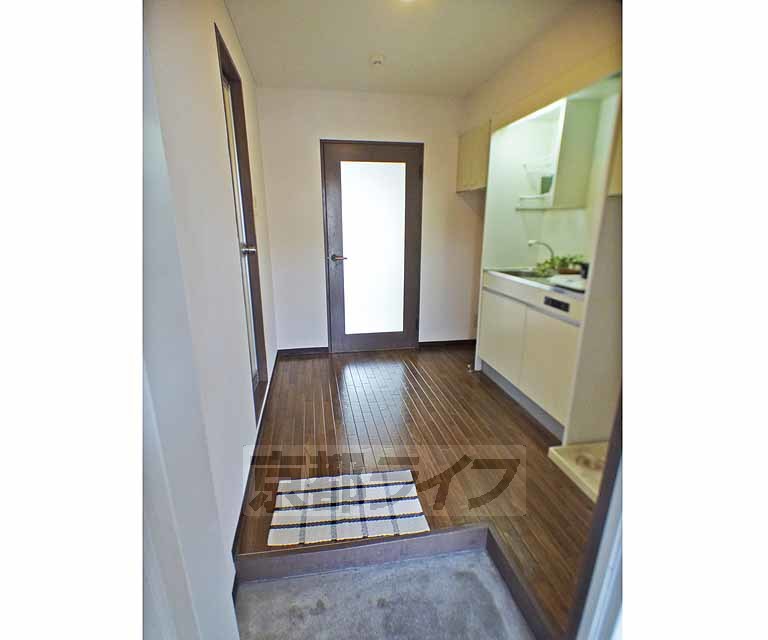 その他部屋・スペース　快適な広さの廊下です。