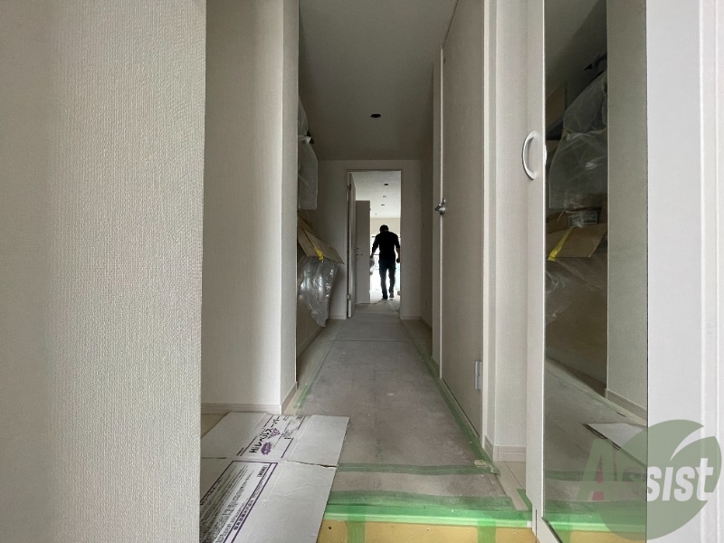 玄関　玄関から見た景色はこちらです。スッキリしますね。