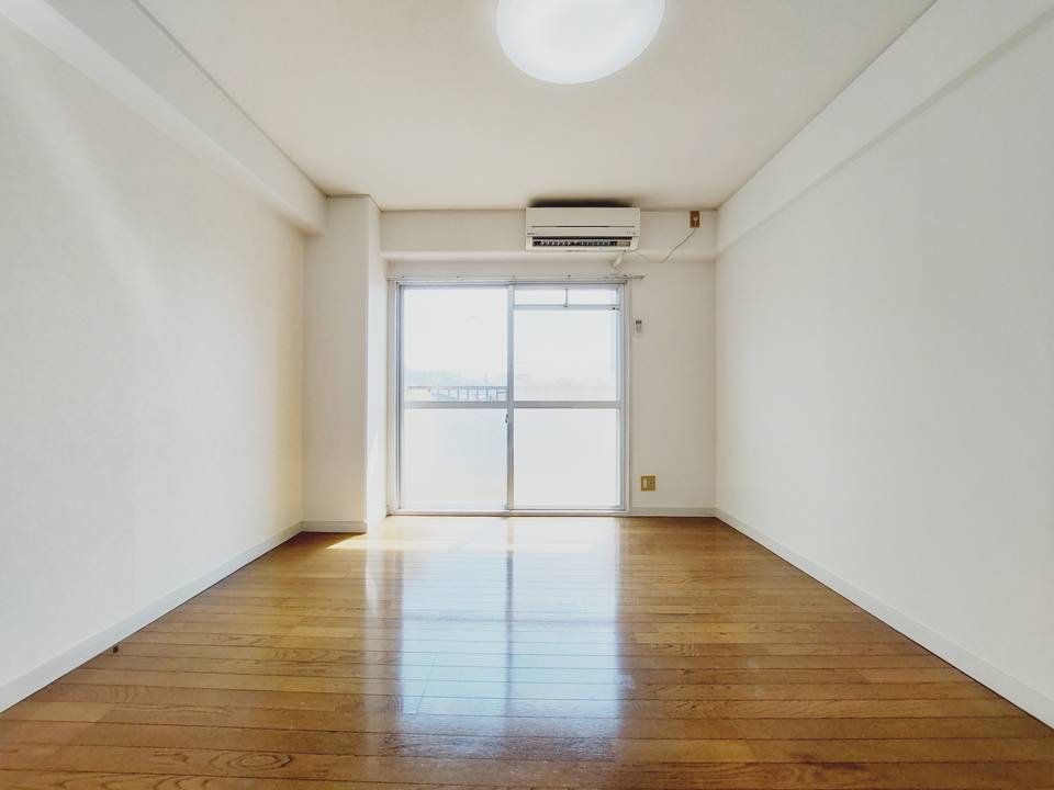 居室・リビング　リビング