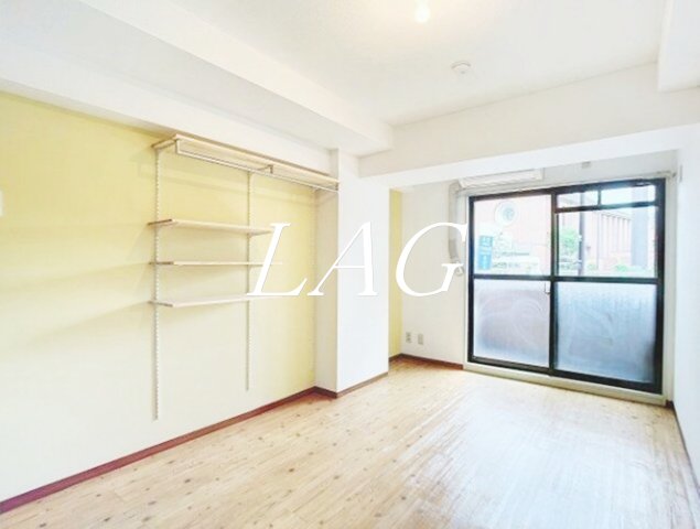 居室・リビング　洋室のお部屋です。