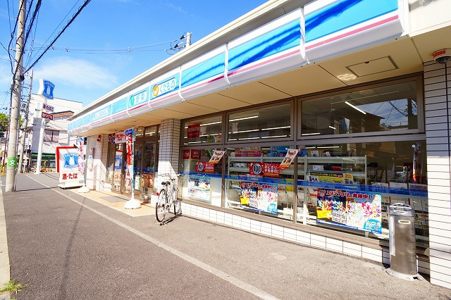 コンビニ　ローソン（コンビニ）まで699m