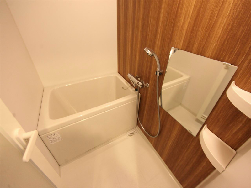 バス・シャワールーム　バスルーム　浴室暖房乾燥機付