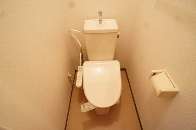 トイレ　別号室