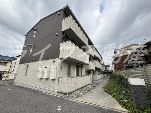 建物外観　落ち着いた雰囲気の外観です