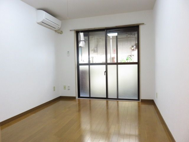 居室・リビング　開放的なリビング☆