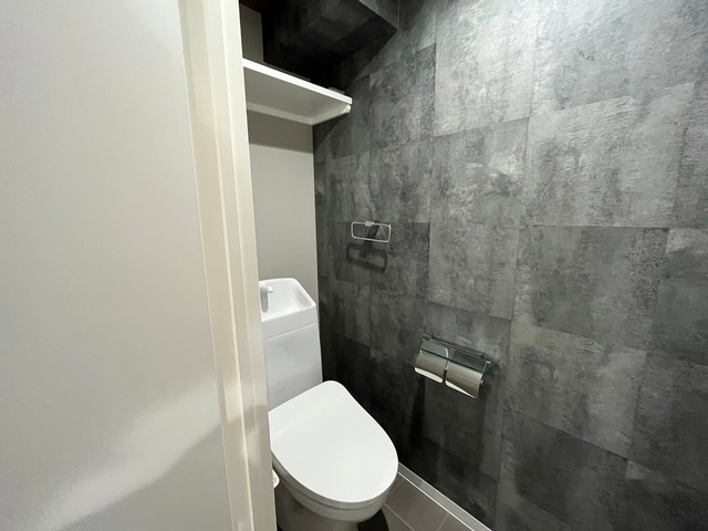 トイレ　別号室の写真です