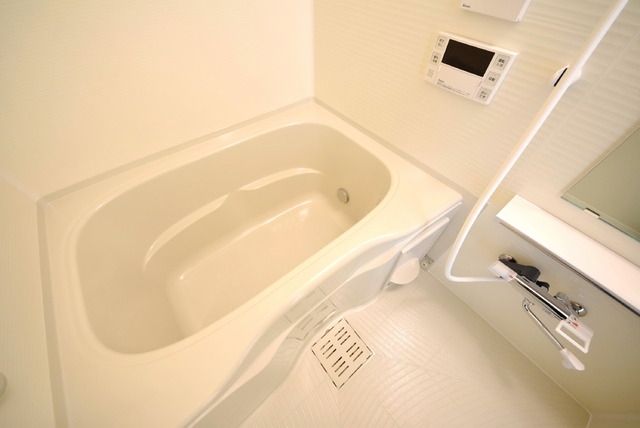 バス・シャワールーム　★追い焚きあります★