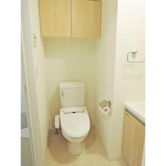 トイレ　※写真は同タイプ住戸です。