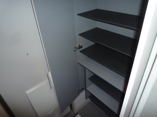 玄関　玄関スッキリ　大型シューズBOX付