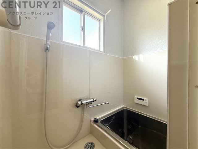 バス・シャワールーム　追い炊き機能付き☆