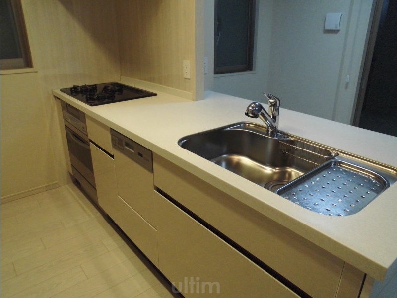 キッチン　※別のお部屋の写真です