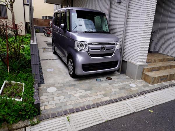 駐車場　駐車場