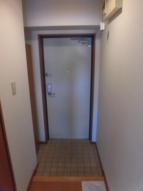 玄関　前回募集時の写真です。