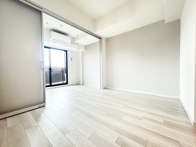 居室・リビング　別号室の写真