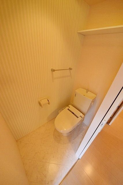 トイレ　★温水洗浄便座付きです★