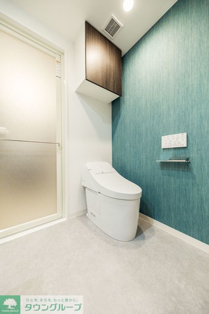 トイレ　※写真は同タイプ住戸です。