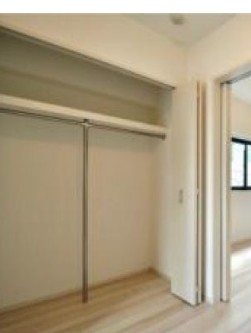 収納　ロイジェント新橋