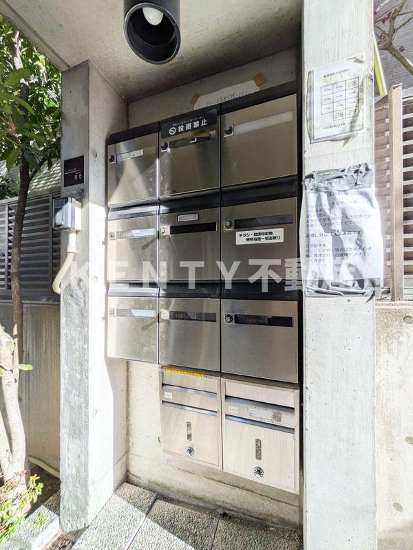 その他設備　明るい洗面所です