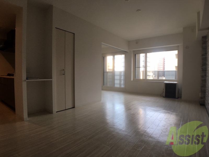 居室・リビング　広くてキレイなお部屋が広がっていて、充実した生活が送れそう。