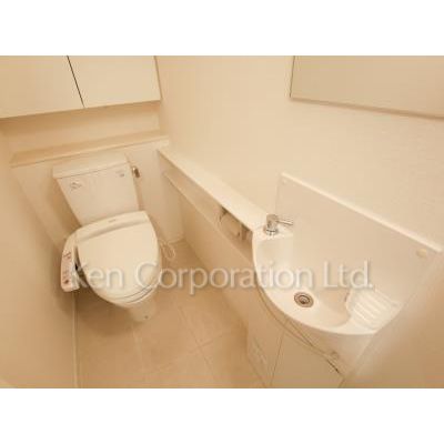 トイレ　同タイプ6階のお部屋を撮影。仕様が異なることがあります。