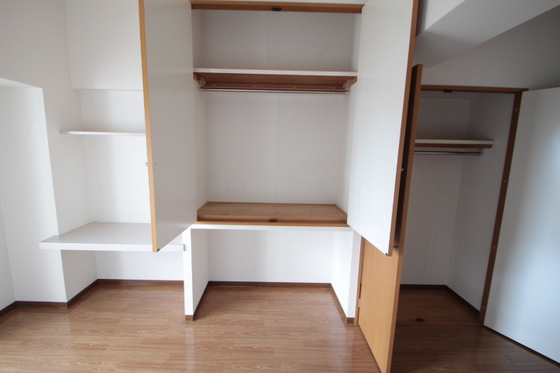 収納　※別部屋の写真です