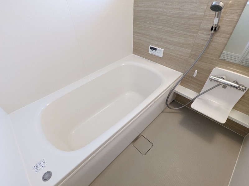 バス・シャワールーム　図面と現状に相違がある場合には現状を優先