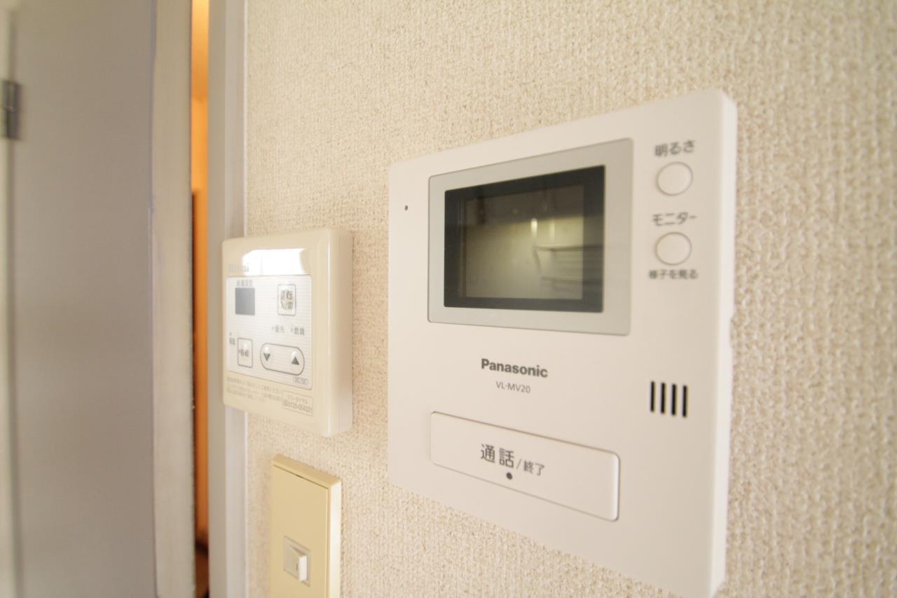 その他　TVモニター付き
