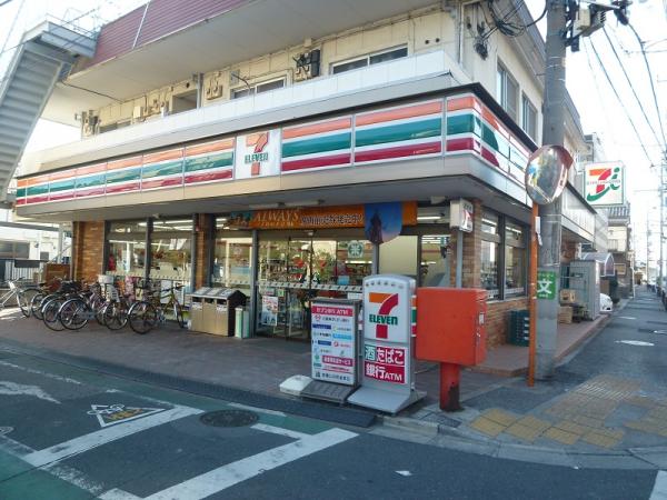 コンビニ　セブンイレブン 四ツ木店（コンビニ）まで376m