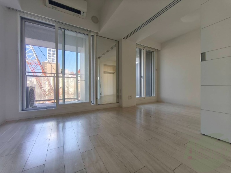 居室・リビング　広くてキレイなお部屋が広がっていて、充実した生活が送れそう。