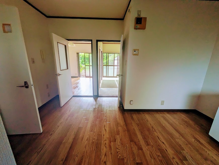 居室・リビング　同タイプ別部屋の写真です。