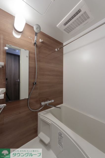 バス・シャワールーム　※写真は同タイプ住戸です。